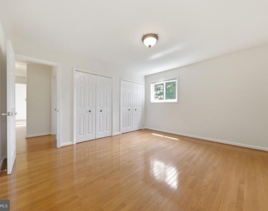 11601 Gowrie Court - Photo Thumbnail 19
