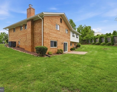 11601 Gowrie Court - Photo Thumbnail 45
