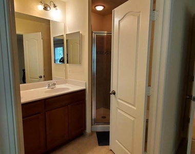 12425 Horseshoe Bend Circle - Photo Thumbnail 22