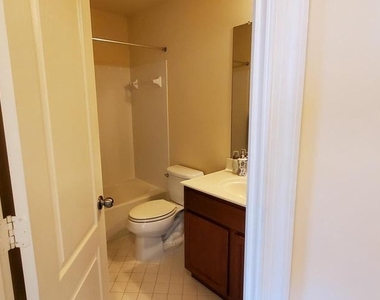 12425 Horseshoe Bend Circle - Photo Thumbnail 16