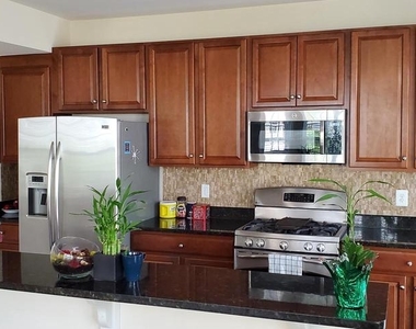 12425 Horseshoe Bend Circle - Photo Thumbnail 5