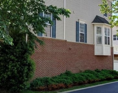 12425 Horseshoe Bend Circle - Photo Thumbnail 29