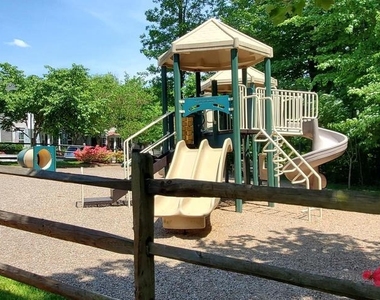 12425 Horseshoe Bend Circle - Photo Thumbnail 31