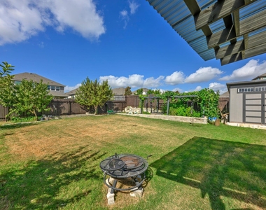 7207 Wink Way - Photo Thumbnail 28