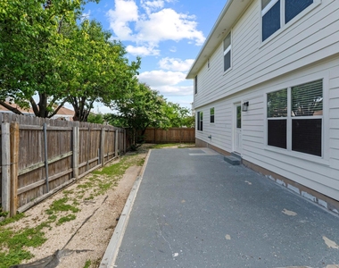 12708 Collindale Cv - Photo Thumbnail 28