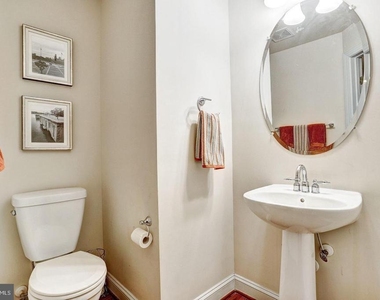 8496 Pamela Way - Photo Thumbnail 1