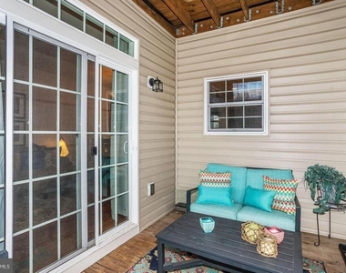8496 Pamela Way - Photo Thumbnail 12