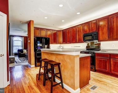8496 Pamela Way - Photo Thumbnail 3