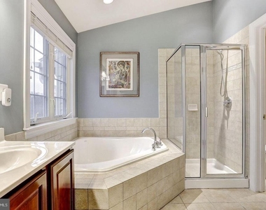 8496 Pamela Way - Photo Thumbnail 8