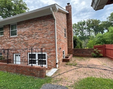 5157 Bonnie Acres Drive - Photo Thumbnail 2