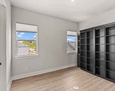 4 Maybury Way - Photo Thumbnail 15