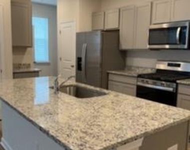 717 Pickerel Place - Photo Thumbnail 2
