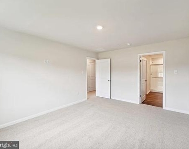 717 Pickerel Place - Photo Thumbnail 9