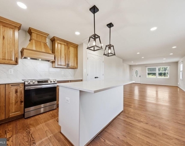 6916 Linganore Road - Photo Thumbnail 14