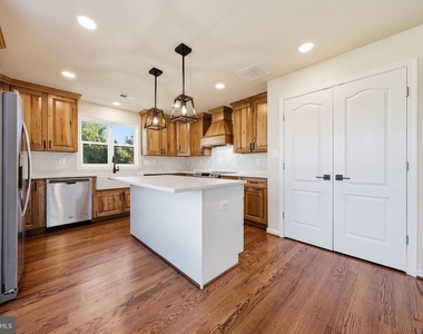 6916 Linganore Road - Photo Thumbnail 13