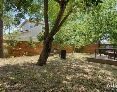 3013 E 16th St - Photo Thumbnail 18