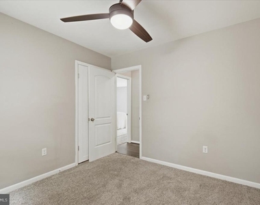 8827 Lafayette Drive - Photo Thumbnail 26
