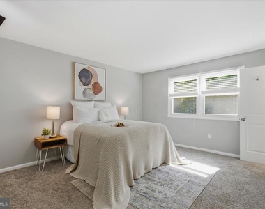 8827 Lafayette Drive - Photo Thumbnail 20