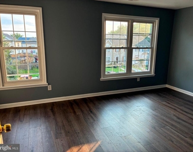 746 Villager Circle - Photo Thumbnail 14