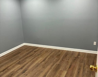 746 Villager Circle - Photo Thumbnail 16