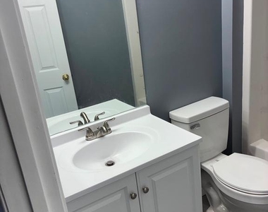 746 Villager Circle - Photo Thumbnail 13