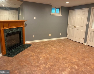 746 Villager Circle - Photo Thumbnail 15
