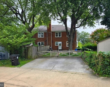 8624 Drumwood Road - Photo Thumbnail 39