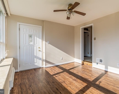 67 Burke - Photo Thumbnail 38