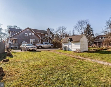 67 Burke - Photo Thumbnail 37