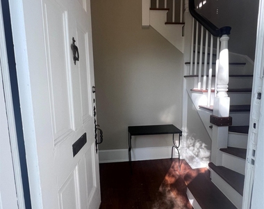 305 Moore Blvd - Photo Thumbnail 3