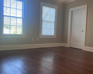 305 Moore Blvd - Photo Thumbnail 17