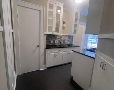 305 Moore Blvd - Photo Thumbnail 25
