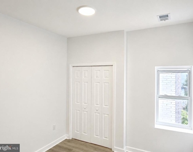 4031 Park Heights Avenue - Photo Thumbnail 10