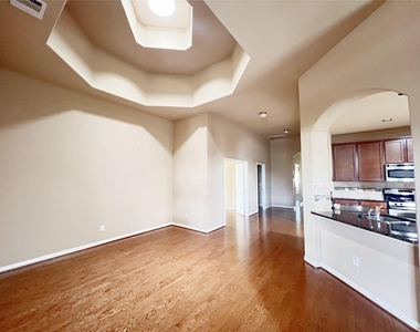 1817 Greyleaf Path - Photo Thumbnail 3