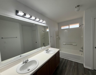 3311 Etheredge Dr - Photo Thumbnail 7