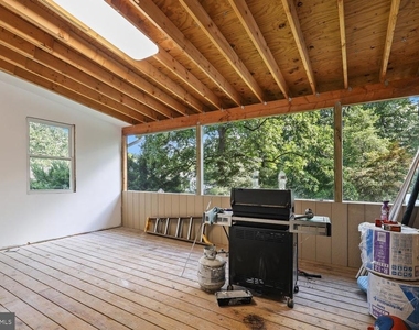 1134 Chinaberry Lane - Photo Thumbnail 10
