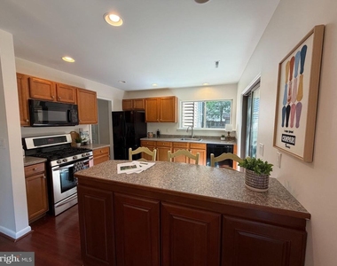 1016 Timber Creek Drive - Photo Thumbnail 6