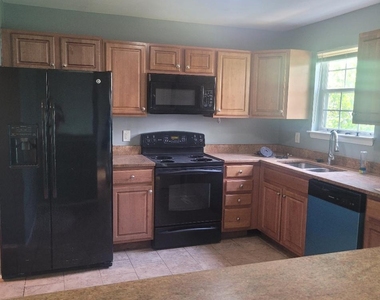 474 Norvelle Court - Photo Thumbnail 1