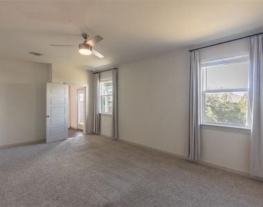 2913 Louris Ln - Photo Thumbnail 18