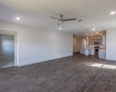2913 Louris Ln - Photo Thumbnail 16