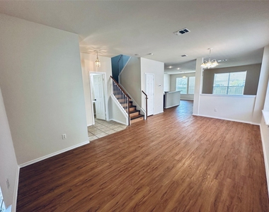 408 Yucca House Dr - Photo Thumbnail 4