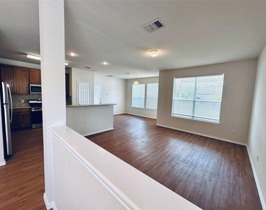 408 Yucca House Dr - Photo Thumbnail 7