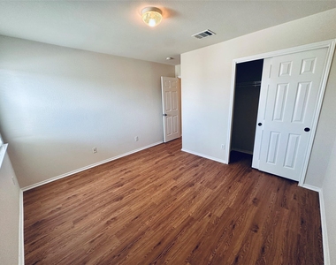 408 Yucca House Dr - Photo Thumbnail 38