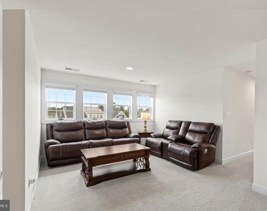 26178 E Old Gate Drive - Photo Thumbnail 23