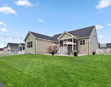 26178 E Old Gate Drive - Photo Thumbnail 28