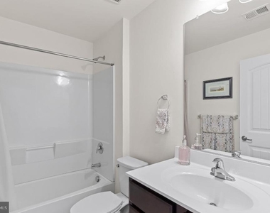 26178 E Old Gate Drive - Photo Thumbnail 27