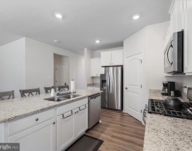 34034 Gooseberry Avenue - Photo Thumbnail 15
