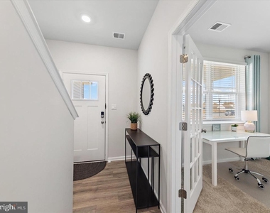 34034 Gooseberry Avenue - Photo Thumbnail 11