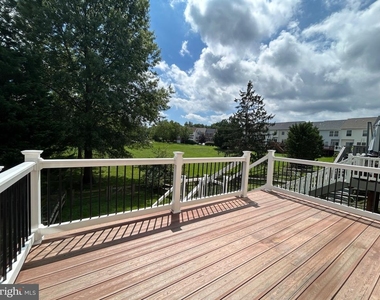 65 Highland Circle - Photo Thumbnail 10