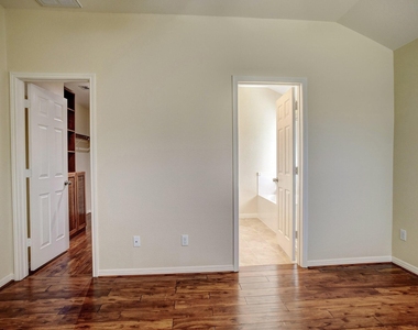 208 Wild Cat Dr - Photo Thumbnail 13